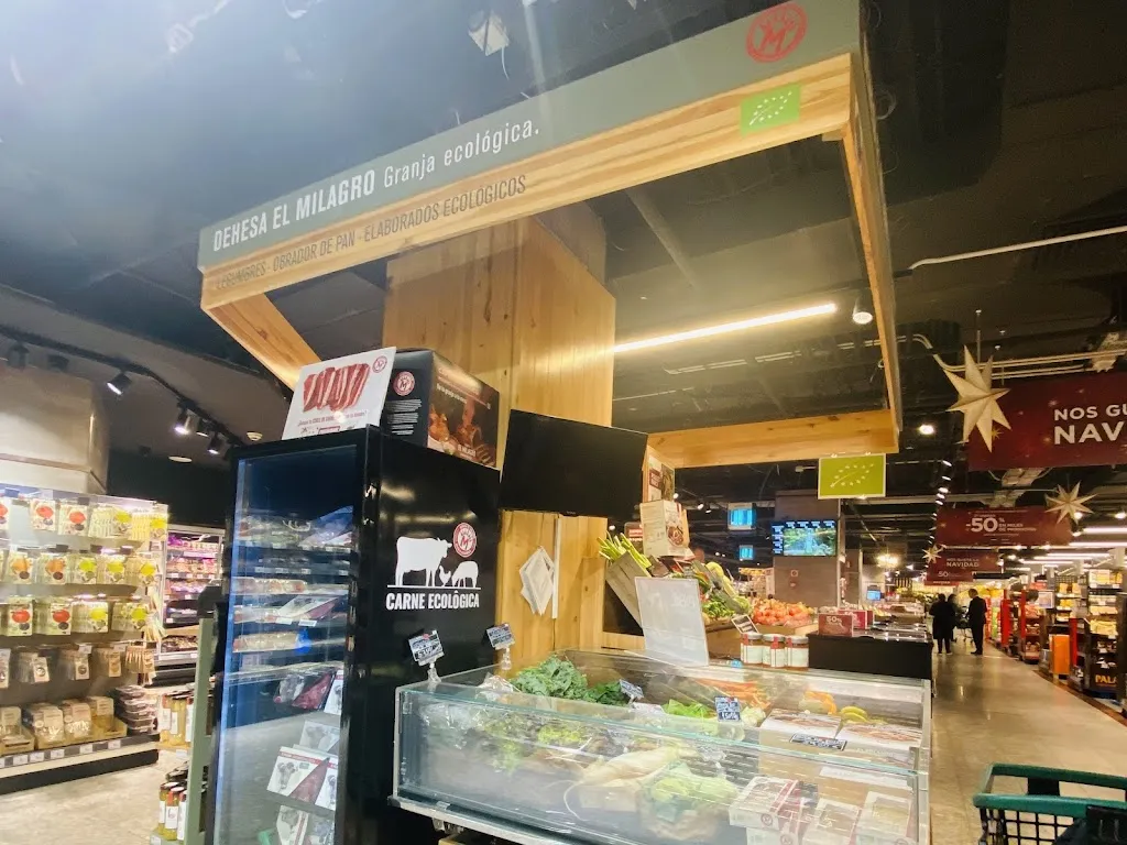 Travelling with Rochelle_Dehesa El Milagro_Milagro_review