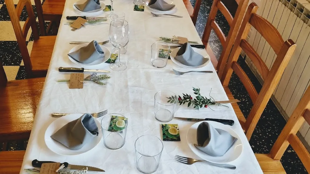 Bar "EL CENTRO " restaurant in Monreal/Elo