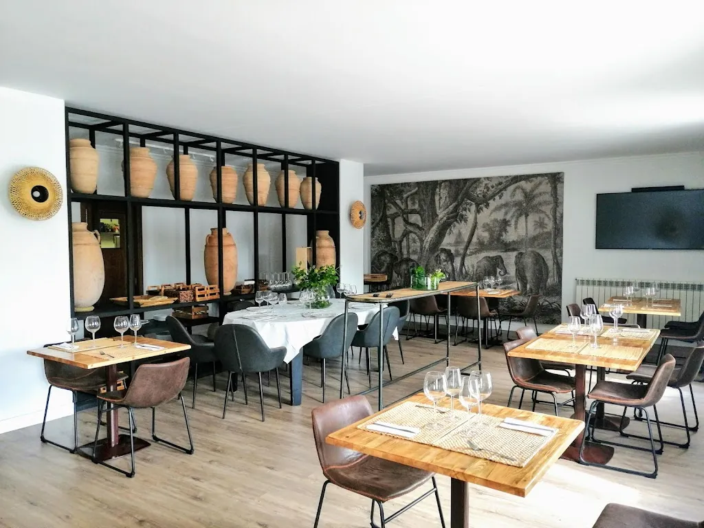 Las Ocas Restaurante Terraza - hotel molino restaurant in Monreal/Elo