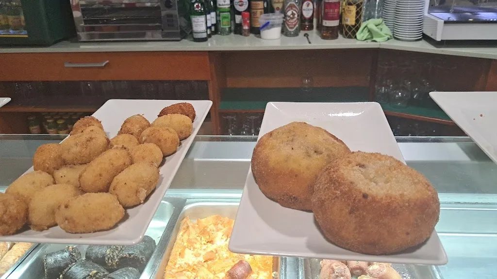 Menu_El Salsirut Restaurante_Monreal/Elo_image_7