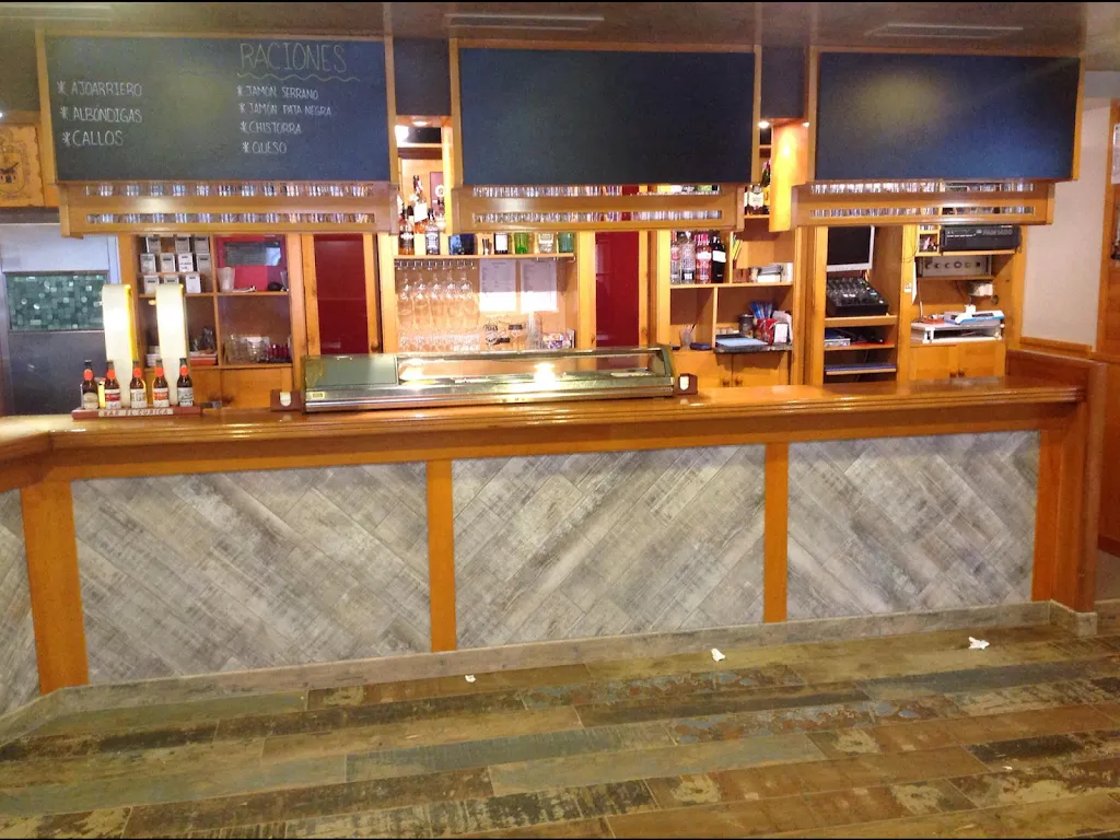 Bar Curica restaurant in Murchante