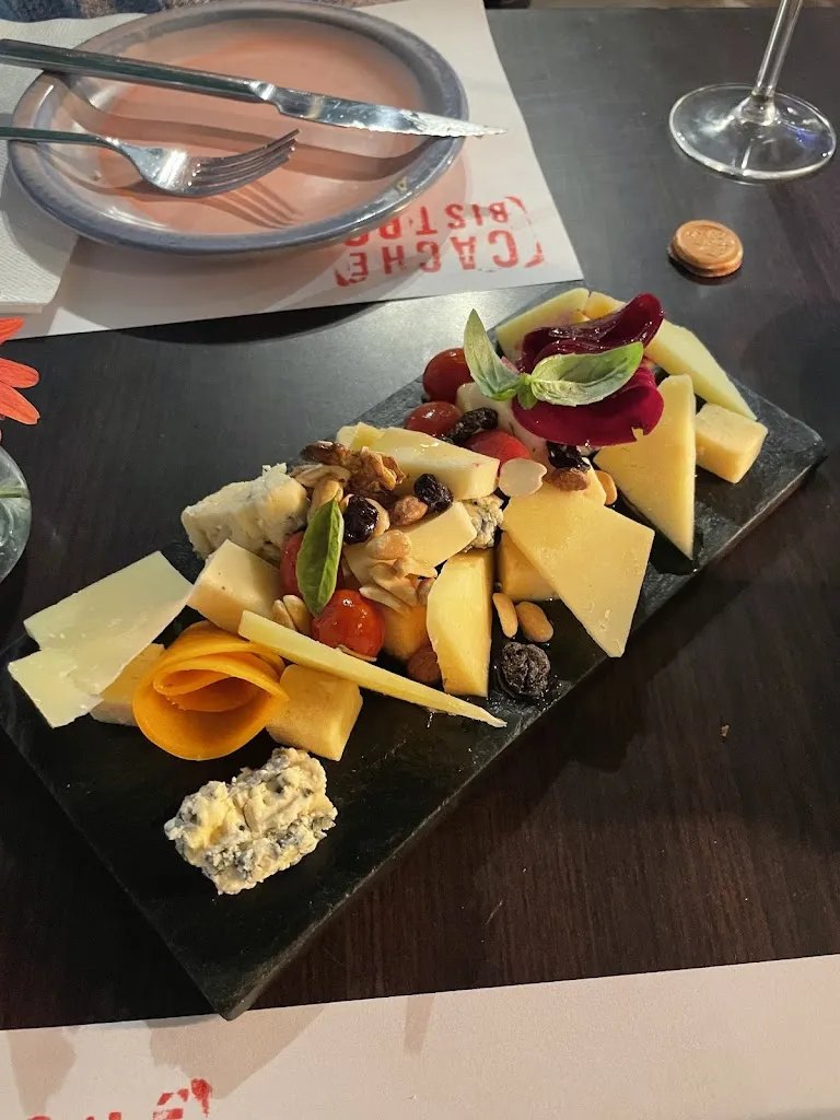 Menu_Cachè Bistro_Mendaza_image_5