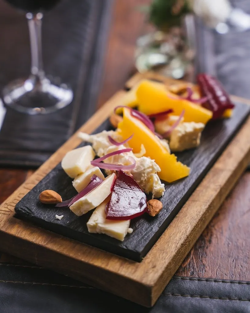 Cachè Bistro_Mendaza_slider_image_3