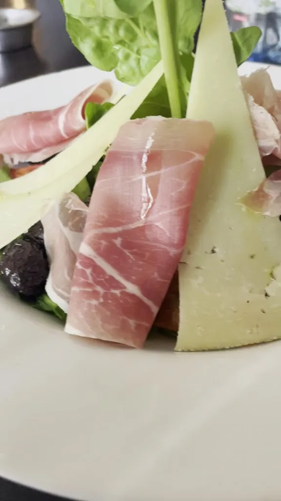 Lift_Run_Eat__Francesco Ristorante_Mendaza_review