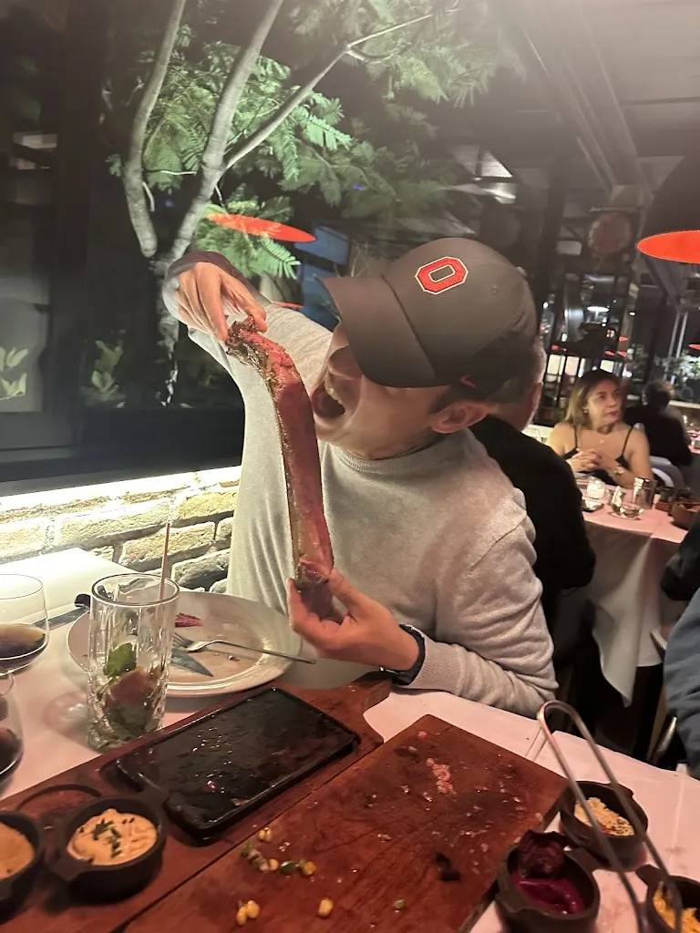 Philip Fox_La Cabrera Mendoza_Mendaza_review