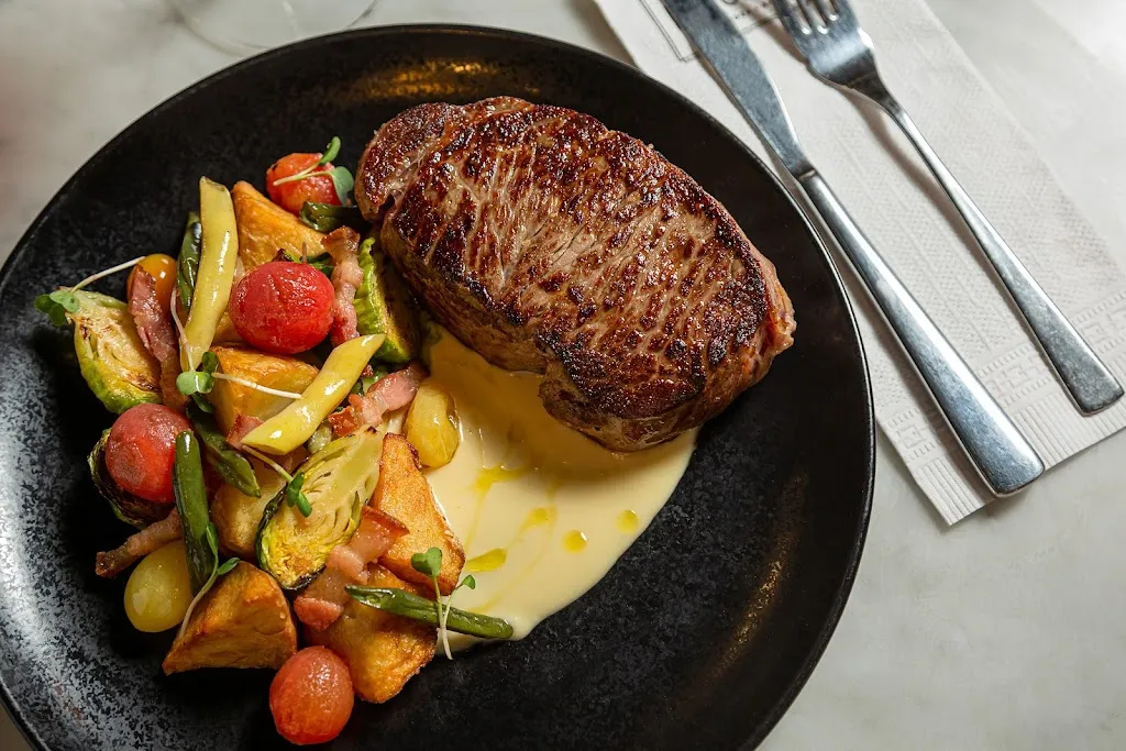 República Bistró Arístides_Mendaza_slider_image_3