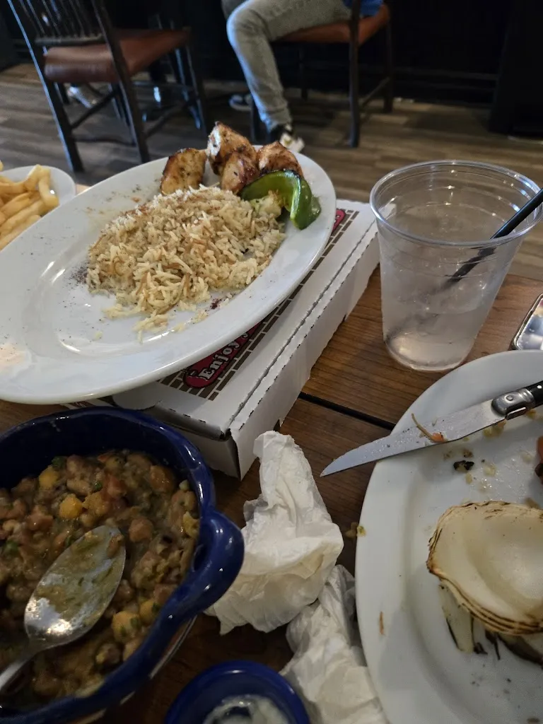 Leanna Tafoya_DoughLicious Restaurant & Catering_Murieta_review