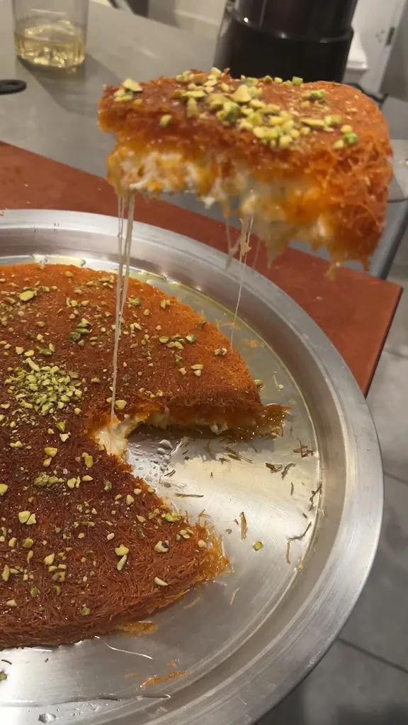 DoughLicious Restaurant & Catering_Murieta_slider_image_2