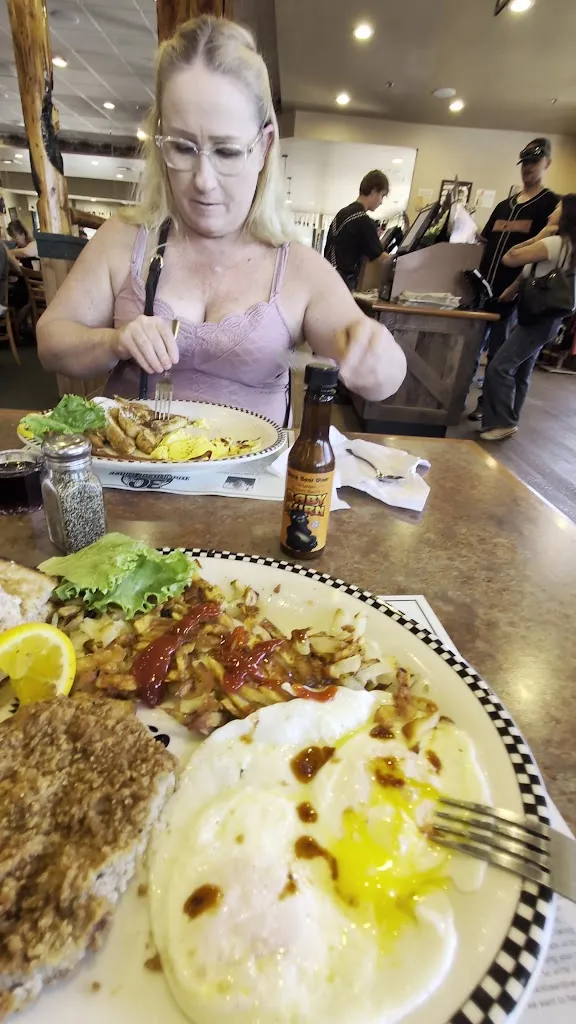 Black Bear Diner Murrieta_Murieta_slider_image_2