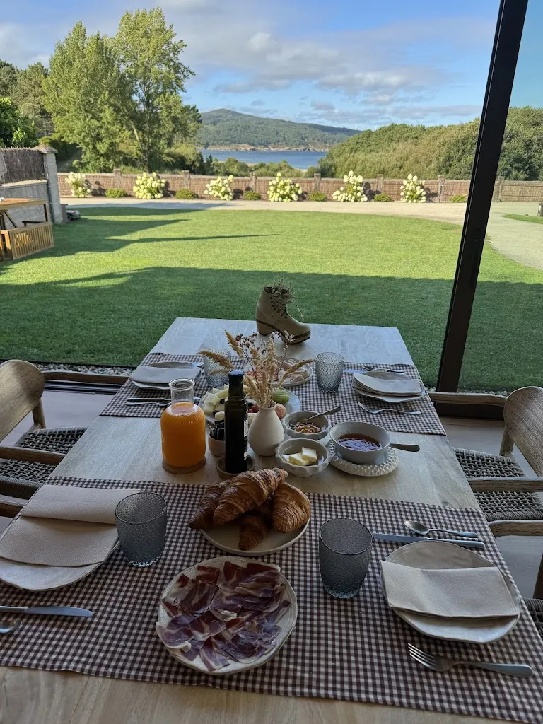 Vanessa Chousa Redondo_Balarés Hotel-Restaurante_Cabana de Bergantiños_review