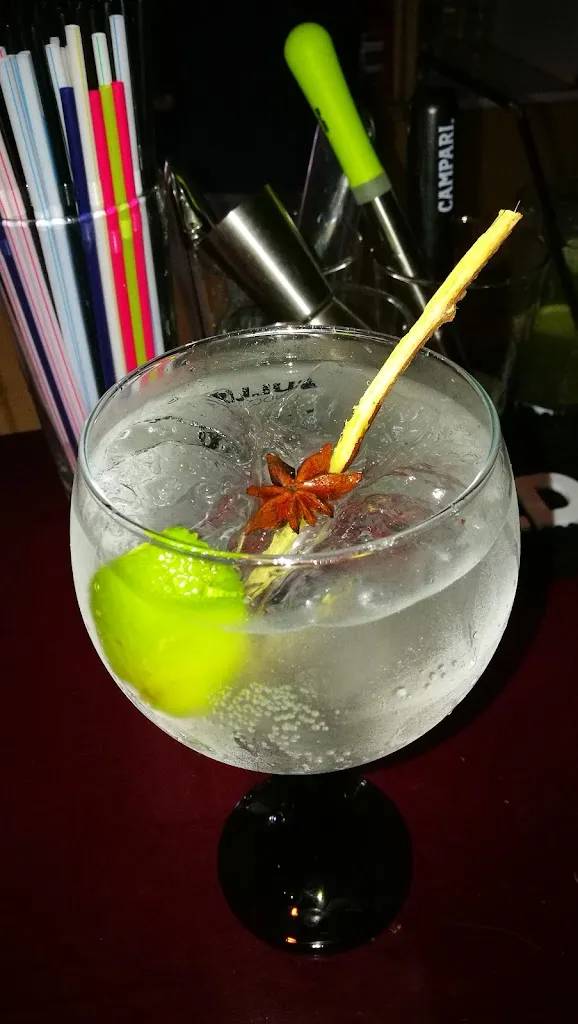 Bar GUNFLY'S_Peralta/Azkoien_slider_image_2