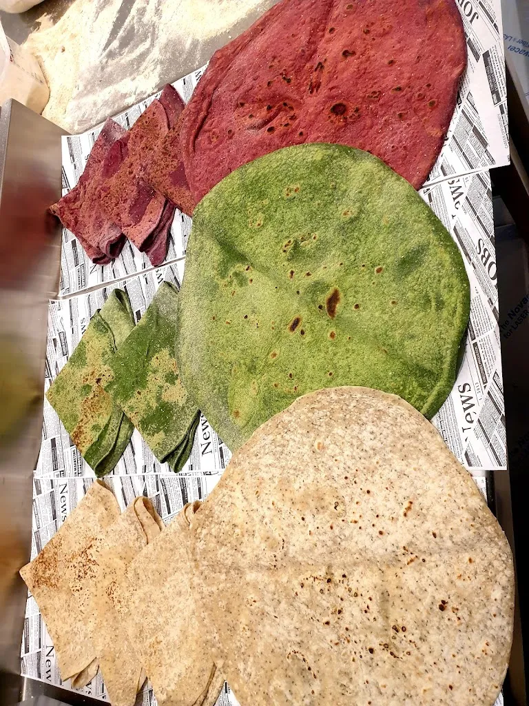 Faraj Al Faraj_Sol Y Roll_Sansol_review