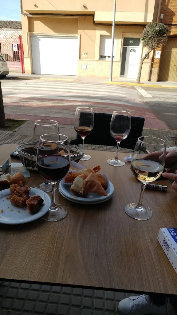 Menu_Cafeteria 2000_Ribaforada_image_3