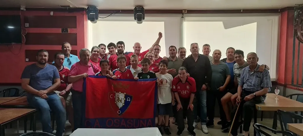 Paul Carcavilla_Cafeteria 2000_Ribaforada_review