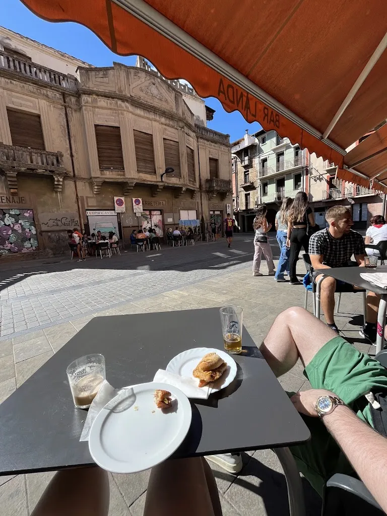 Adeline Foo_Bar Landa_Sangüesa/Zangoza_review