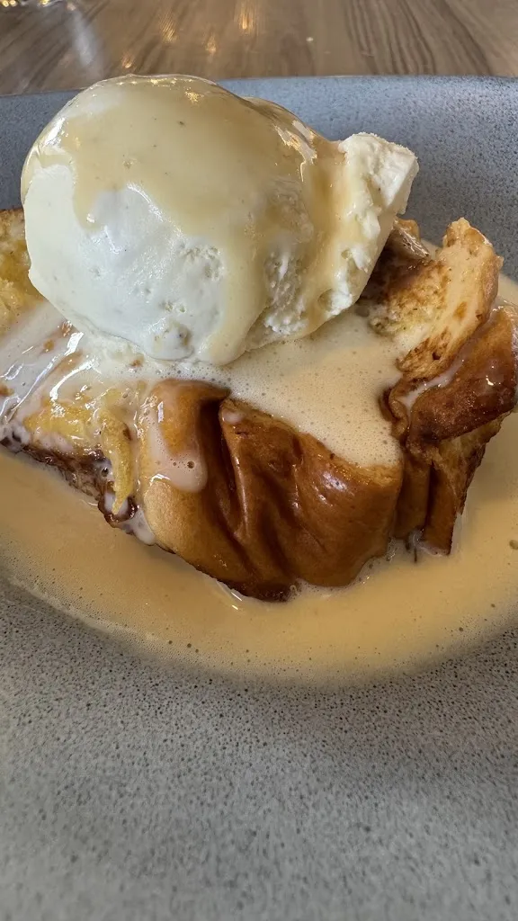 Juanjix de Alcala de Henares_Eterno_Segundo Ensanche_review