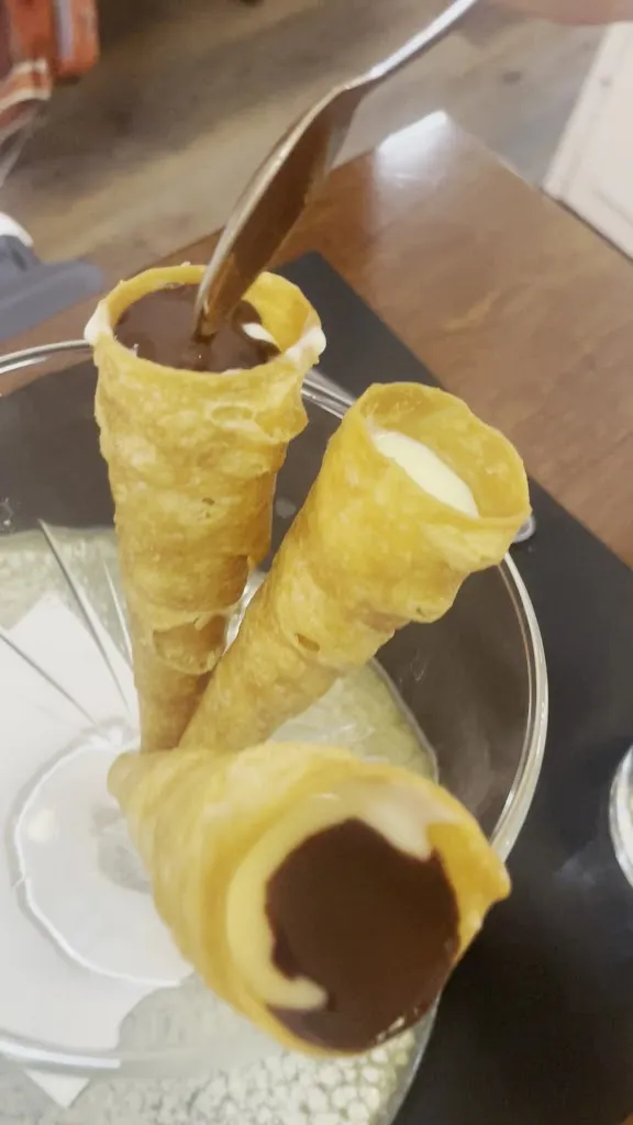 Maira Restaurant_Segundo Ensanche_slider_image_2