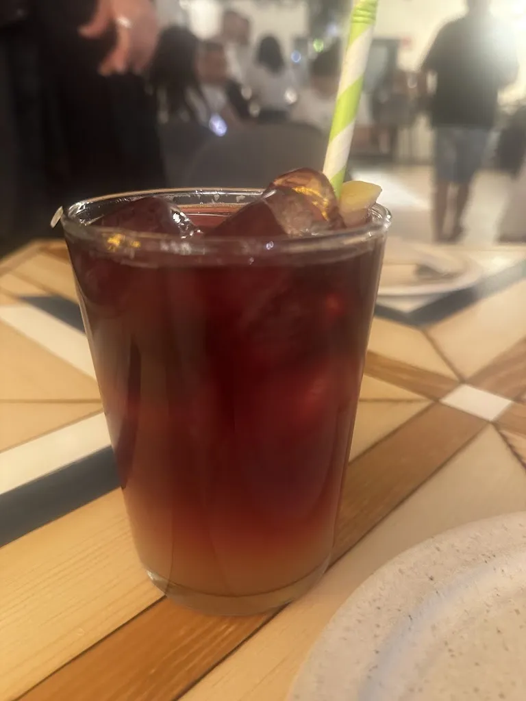 Nieves Hc_El Córner del 6_Segundo Ensanche_review