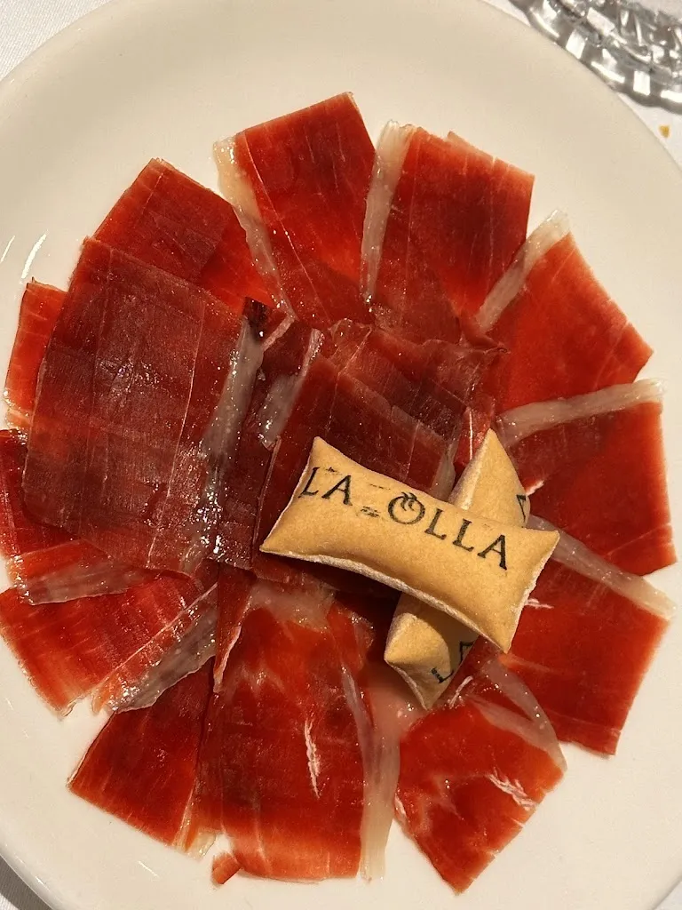 willys_La Olla_Segundo Ensanche_review