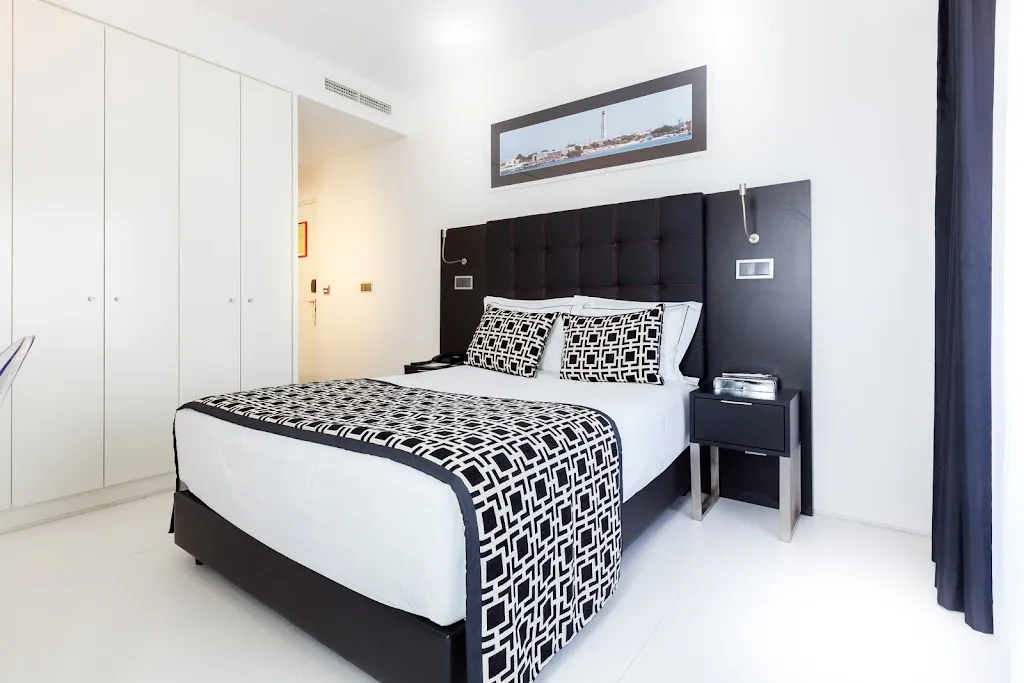 Faro Boutique Hotel_Torralba del Río_slider_image_3