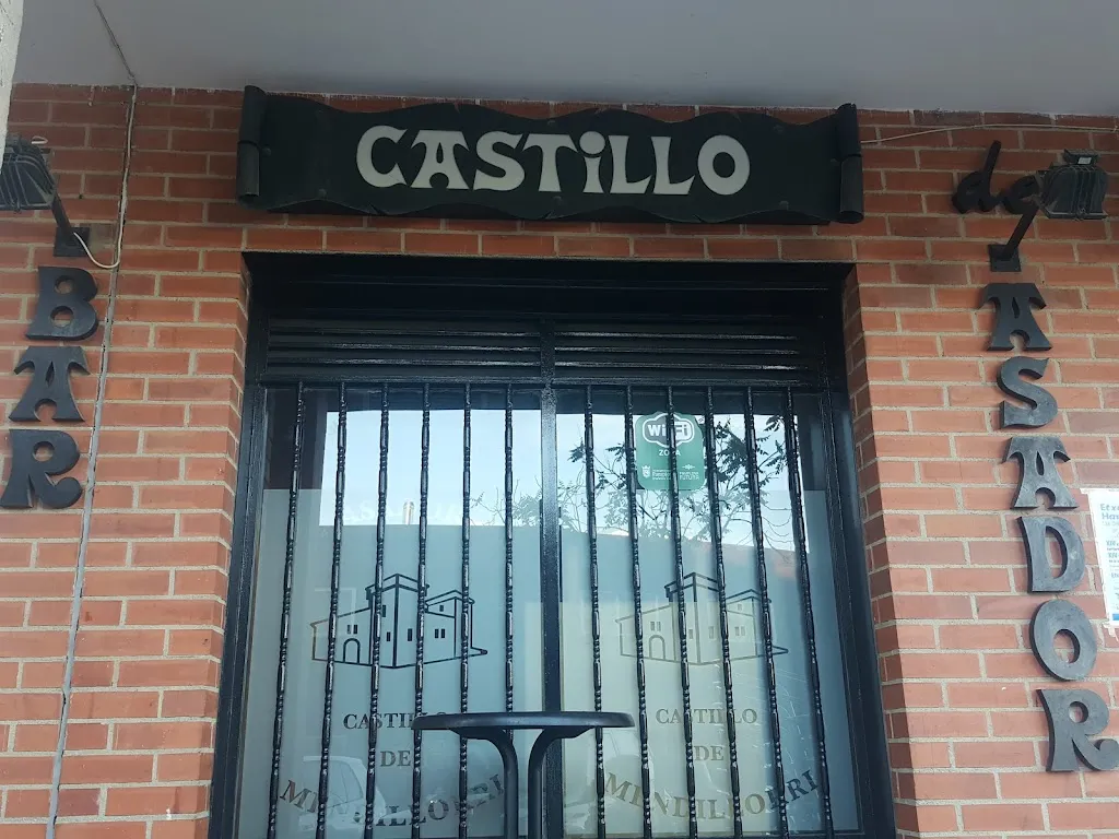 Asador Castillo De Mendillorri restaurant in Sarriguren