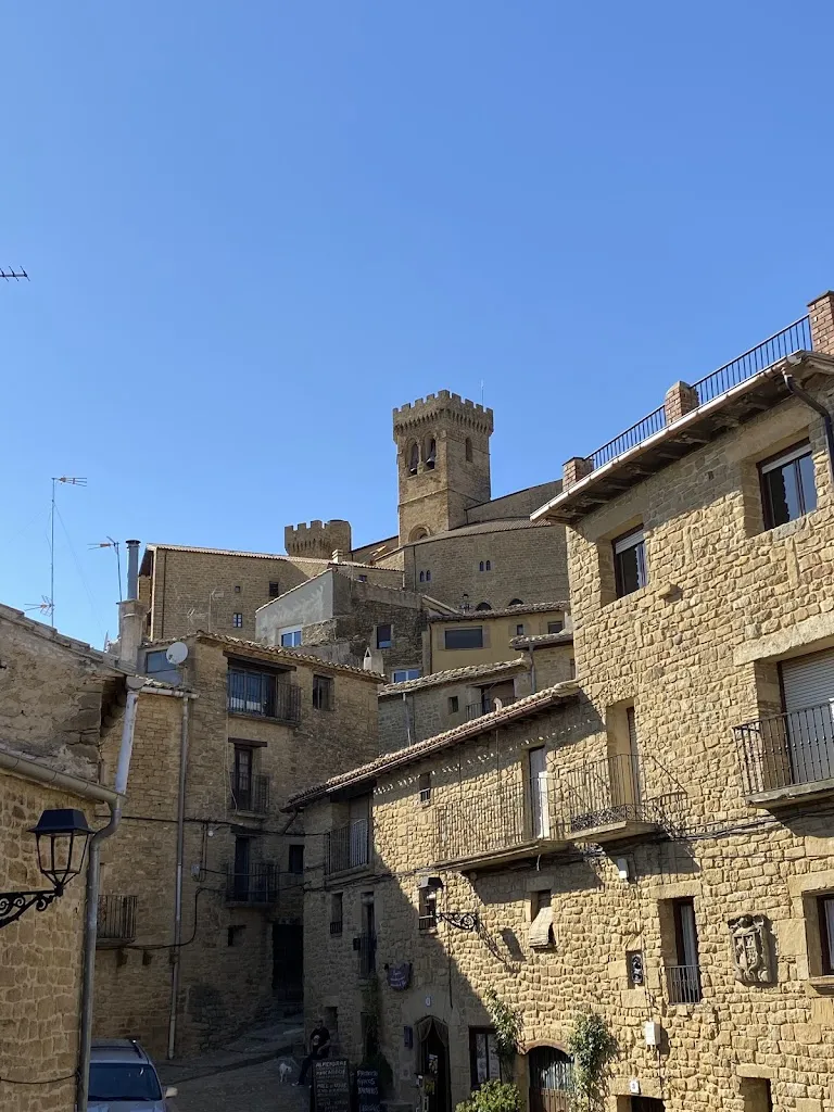 Smaral_Café-Bar Villar_Ujué_recensione