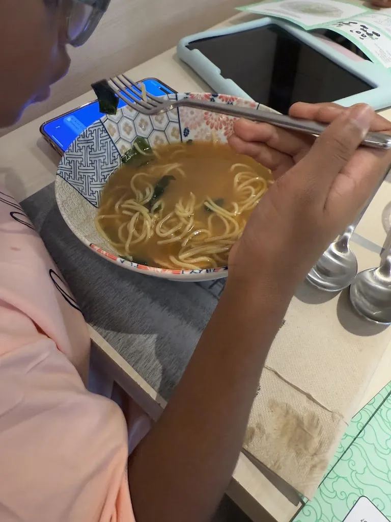 Saundra Collins_UDON Princesa_Unzué_review