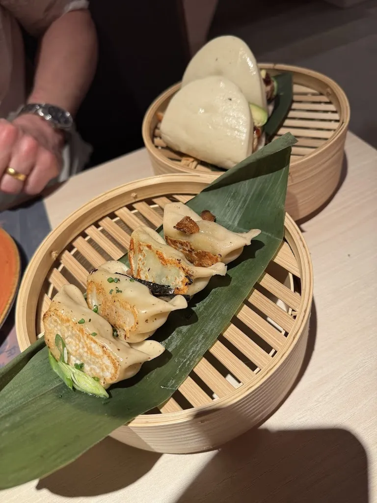 Iain Shore_UDON Princesa_Unzué_review