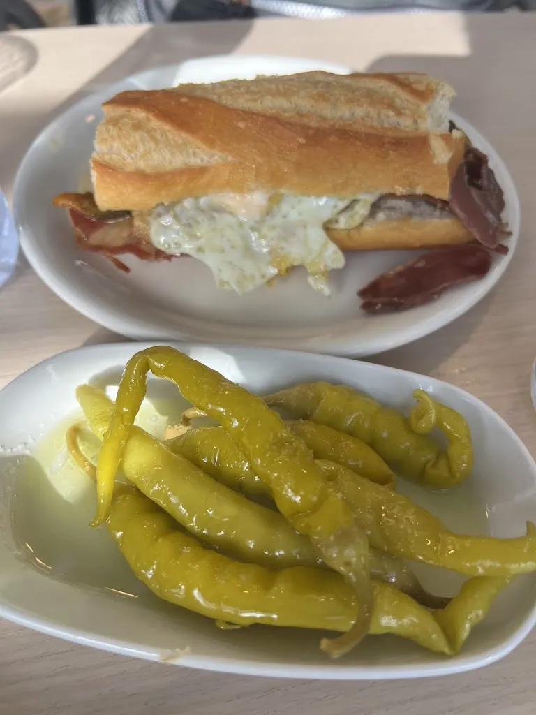 Nacho C._Restaurante El Pañuelico_Unciti_review