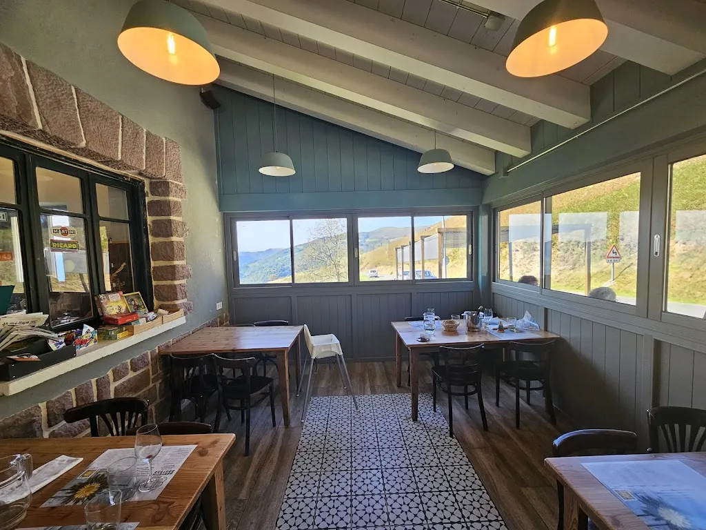 Bereko Benta Jatetxea Izpegi, Erratzu_Urrotz_slider_image_3