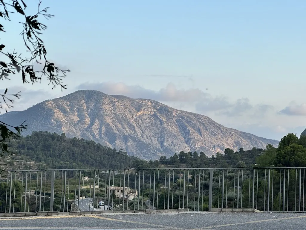 Mischa Wojcik_Pizzeria Les Voltes_Sella_review