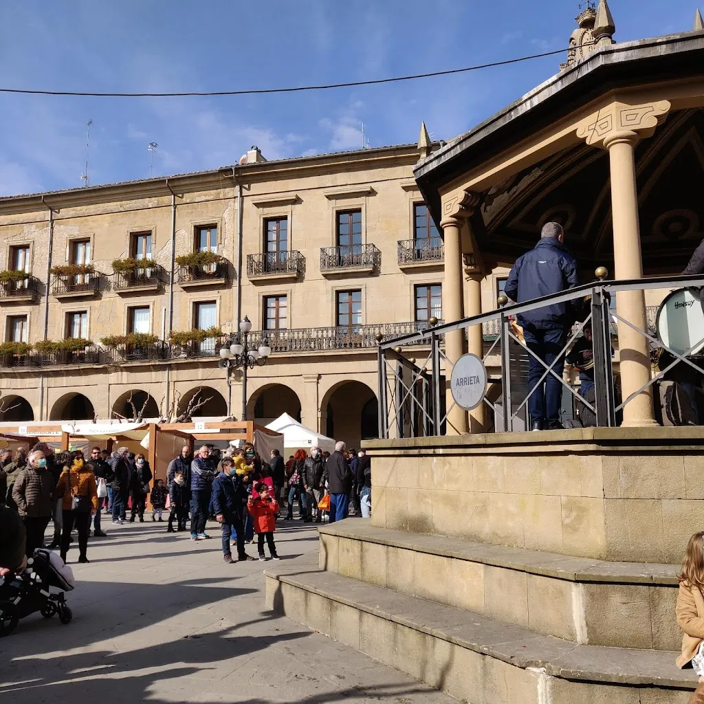 Bar restaurante Los Porches de la Plaza_Tafalla_slider_image_3