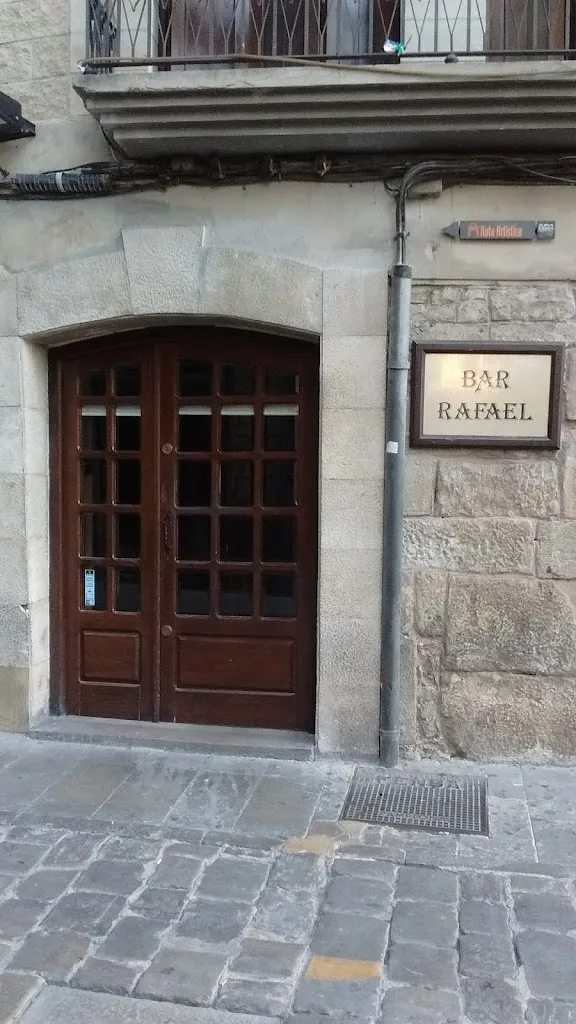 bar rafael restaurant in Tafalla