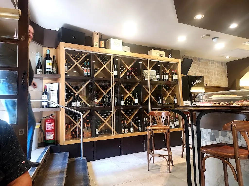 bar rafael_Tafalla_slider_image_2