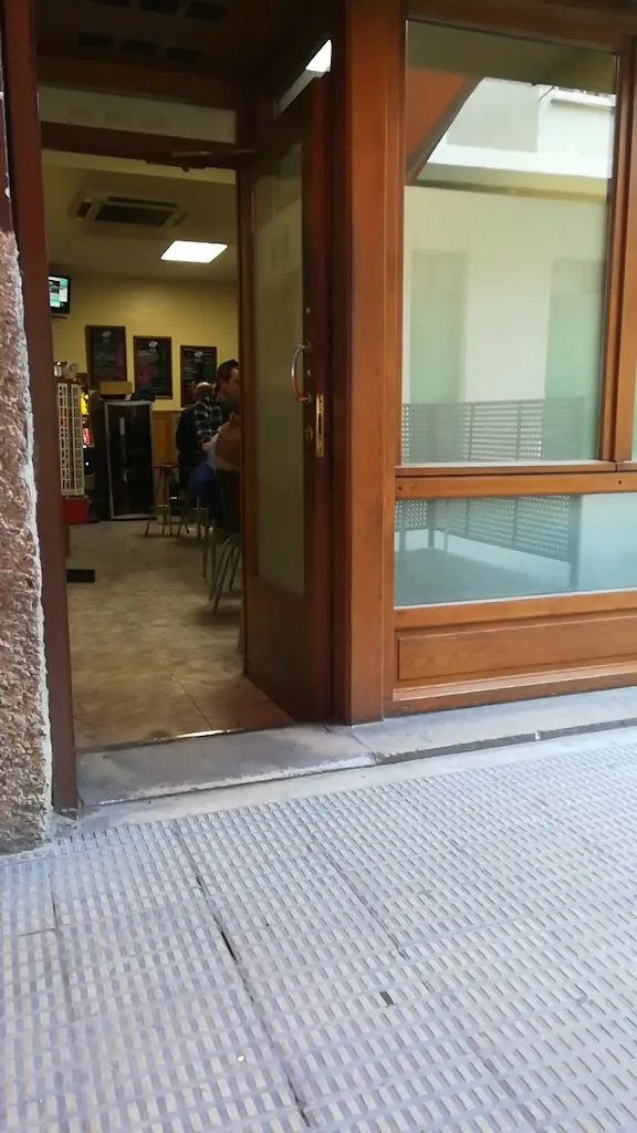 David Gabari_Bar Tirado_Tafalla_review