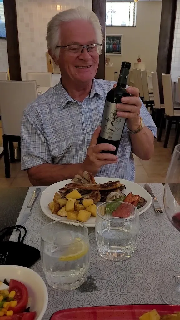 Restaurante Taberna Del Cura_Sax_slider_image_1