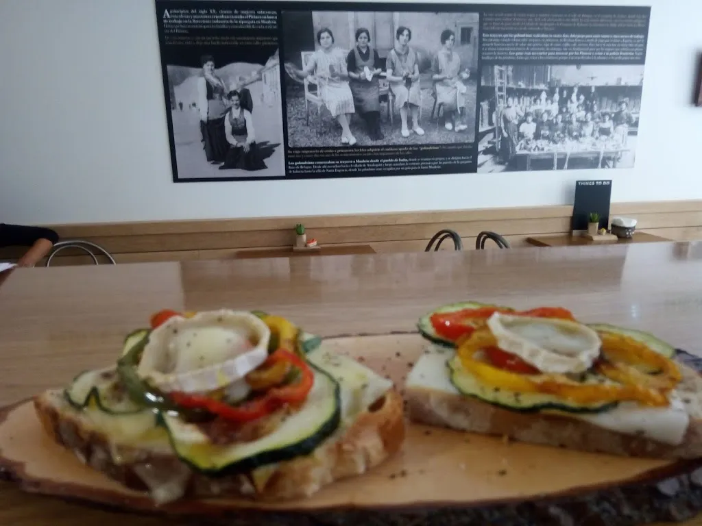 Menu_Las Golondrinas.ainariak_Urzainqui_image_3