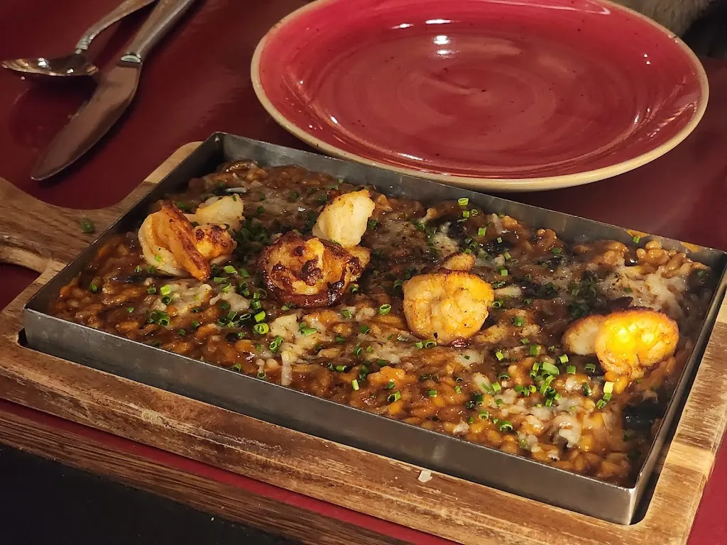 G Tang_Sessions Restaurant_Sax_review