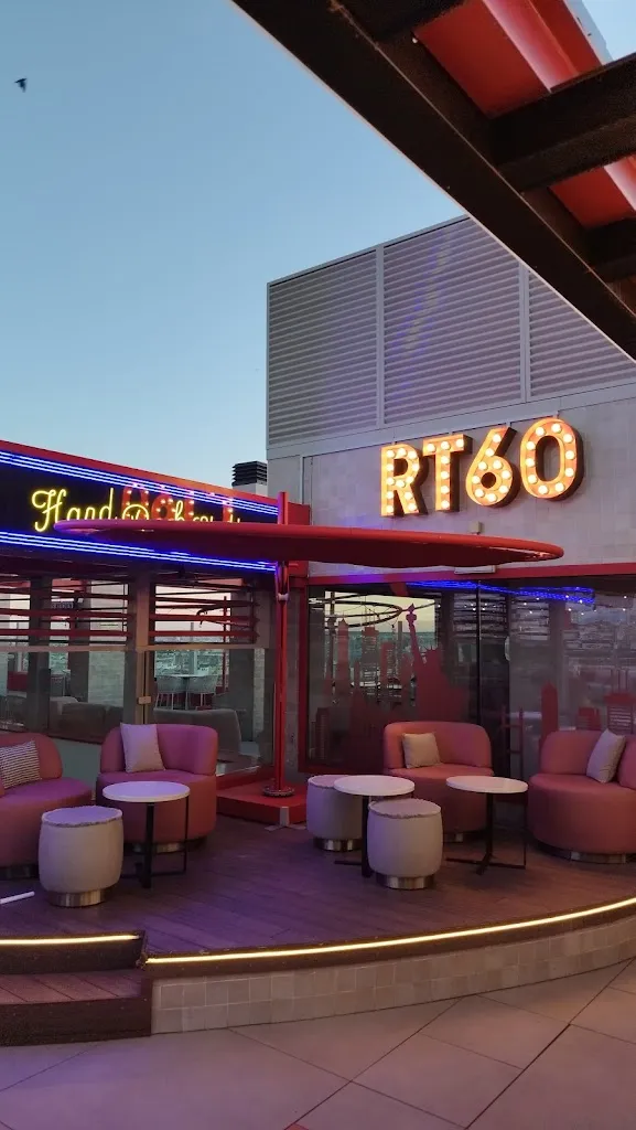 Sessions Restaurant_Sax_slider_image_2