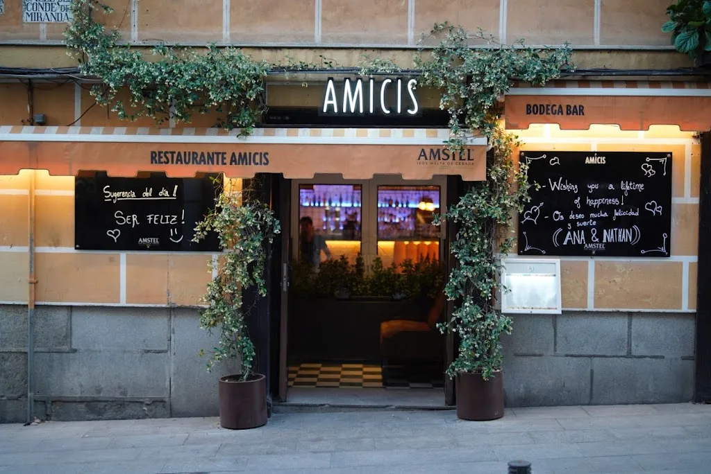 Restaurante Amicis_Sax_slider_image_1