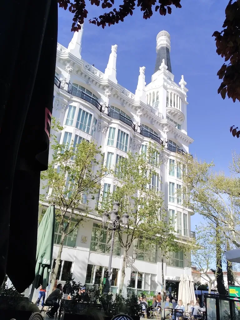 Café Central_Sax_slider_image_3