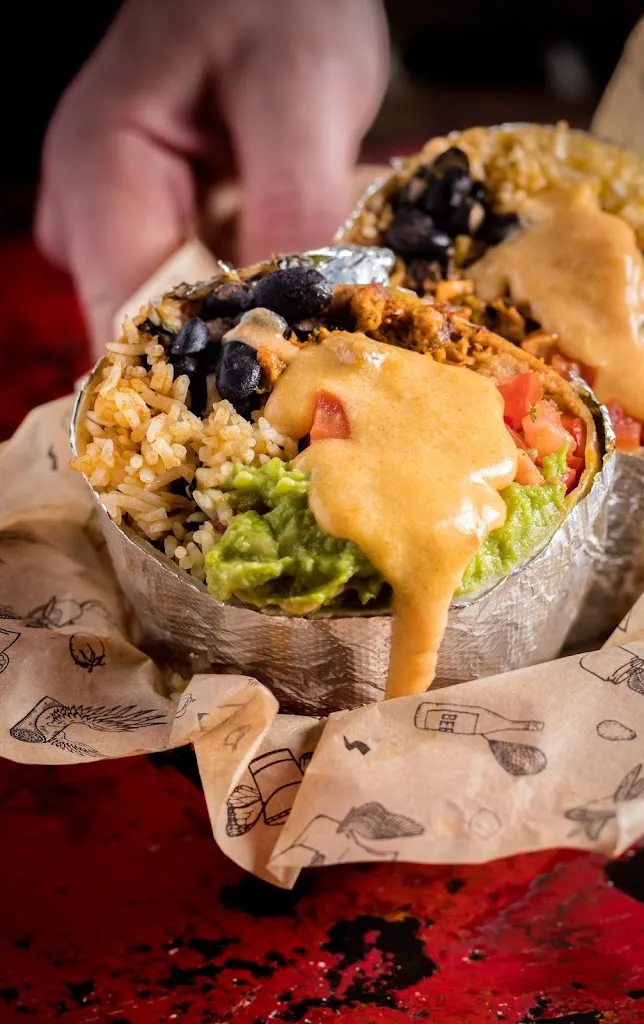 Tierra Burrito Bar_Yerri_slider_image_3
