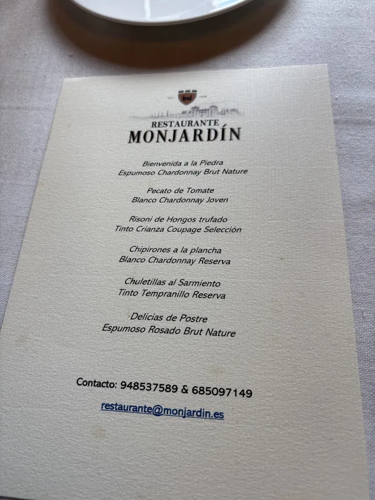 Menu_BODEGAS CASTILLO DE MONJARDIN SA_Villamayor de Monjardín_image_4