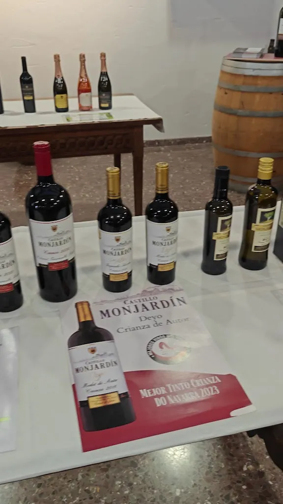 BODEGAS CASTILLO DE MONJARDIN SA_Villamayor de Monjardín_slider_image_2