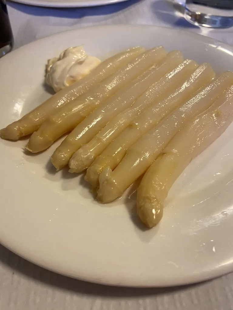 Alberto_Bar Urbasa Jatetxea_Ziordia_review