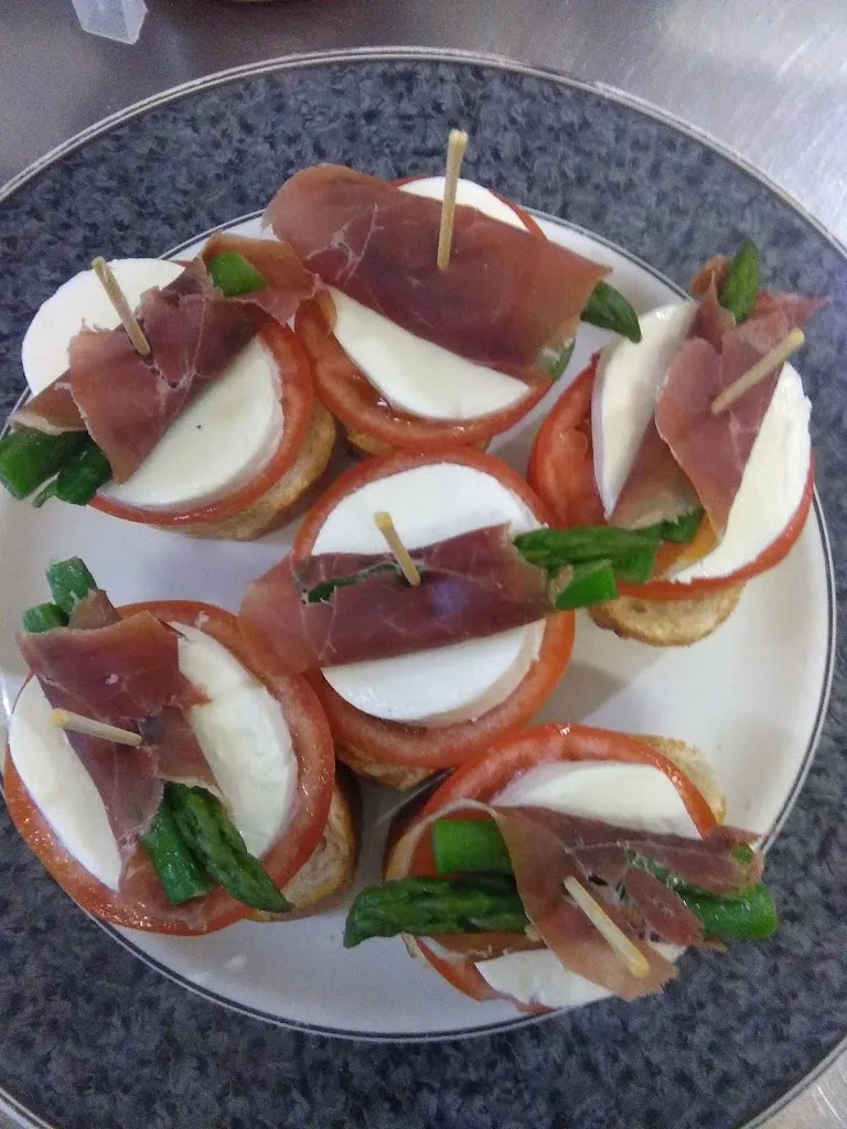 Menu_Bar Denak Bat_Zabalza/Zabaltza_image_9