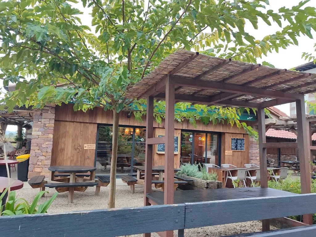 Virginia P._Sanoki Ostatua_Zugarramurdi_review