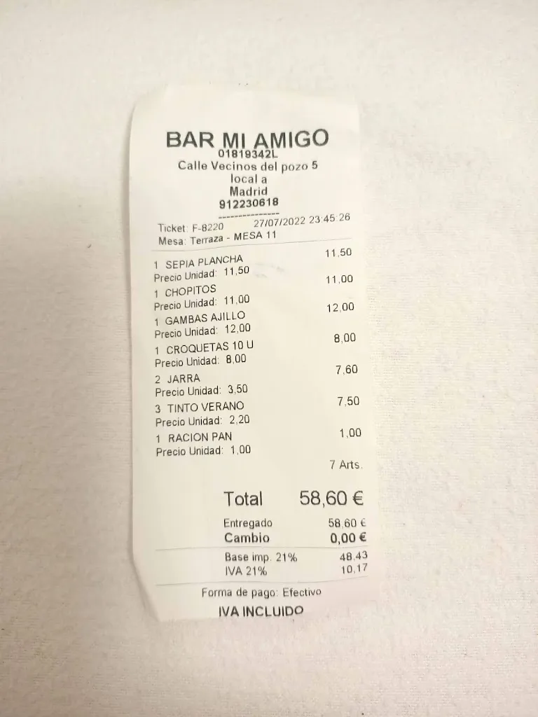 Nuria Altamirano_Café - Bar Mi Amigo_Ambía_review