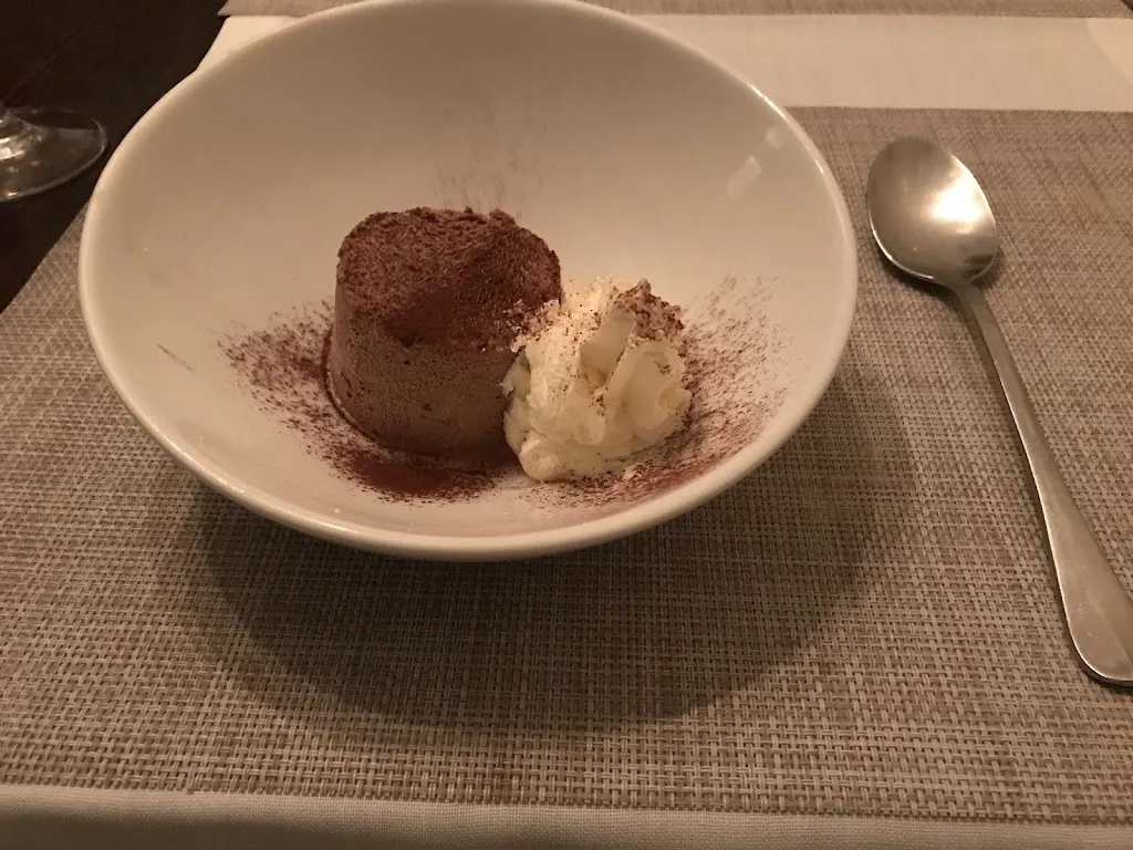 Svitlana Vynokurova_Enriqueta by L&ele_Tudela_recensione