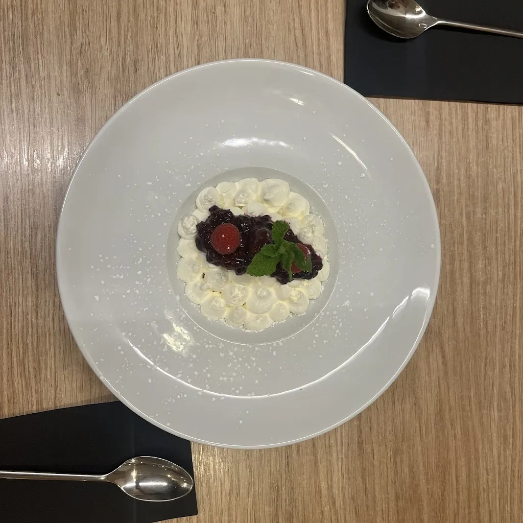 Enriqueta by L&ele_Tudela_slider_image_3